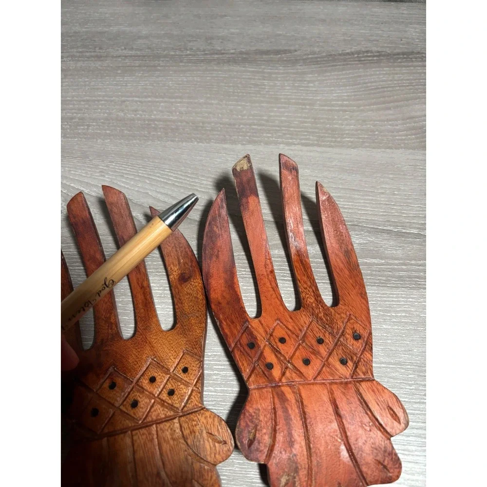 Vintage Hand‎ Carved Wooden Pineapple Salad Hands Servers Tropical Kitchen Decor